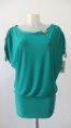 VESTIDO DE LICRA CON BROCHE