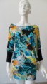 VESTIDO ASIMETRICO DE FLORES 